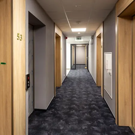 Aparts Near Main Station Апартаменты Краков