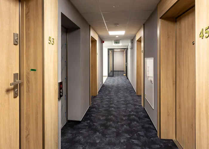 Aparts Near Main Station شقة كراكوفيا